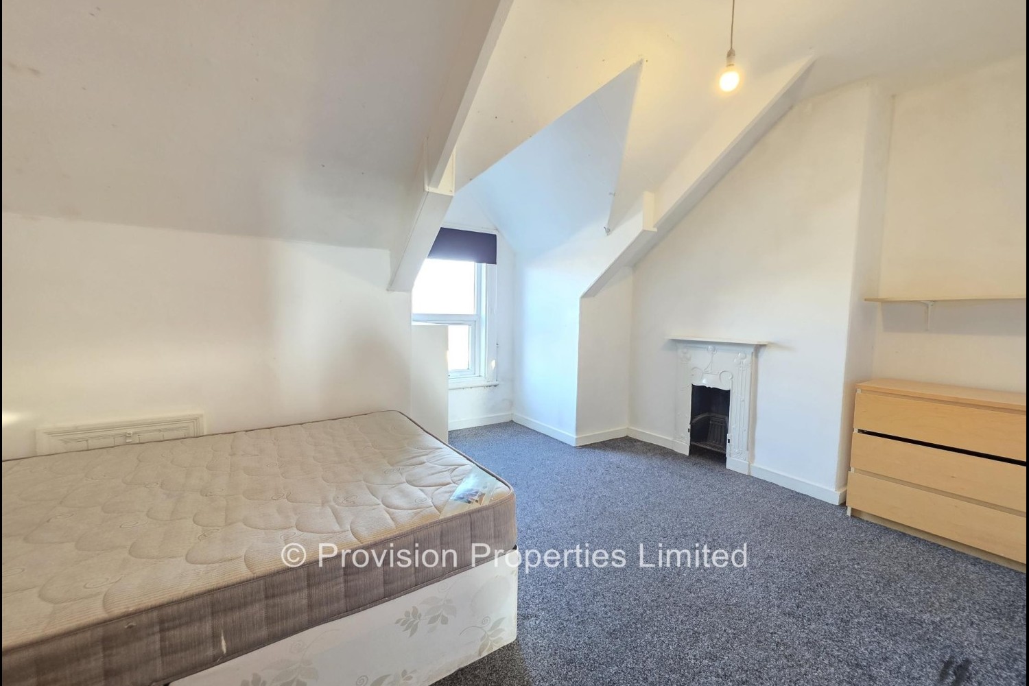 Walmsley+Road%2C+Hyde+Park%2C+LS6