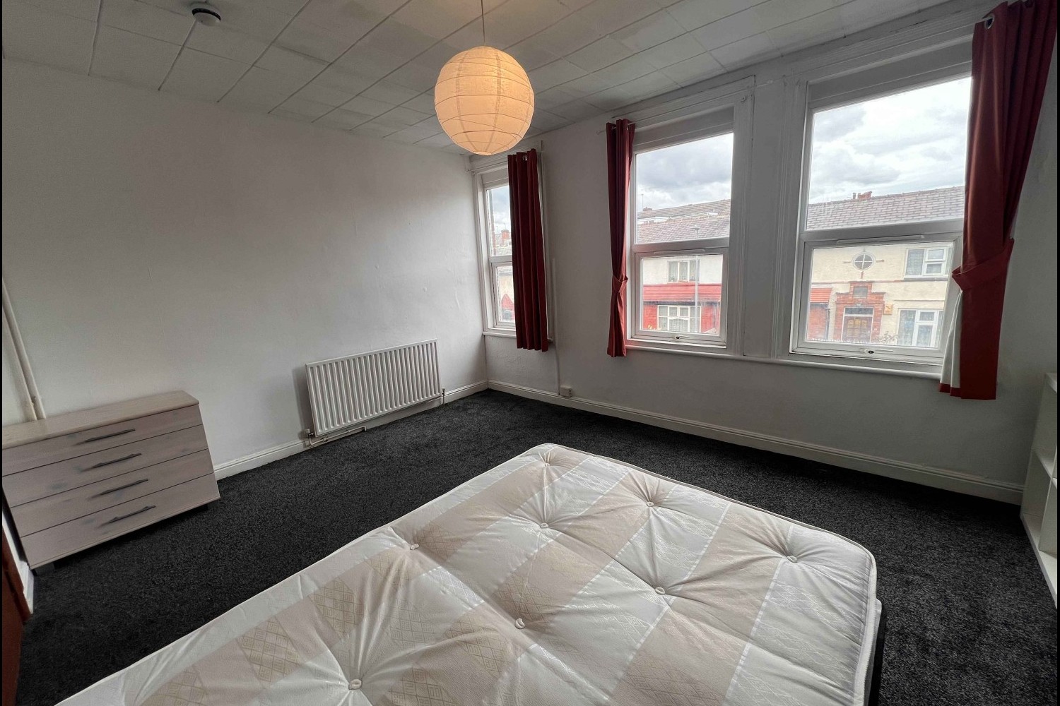 Walmsley+Road%2C+Hyde+Park%2C+LS6