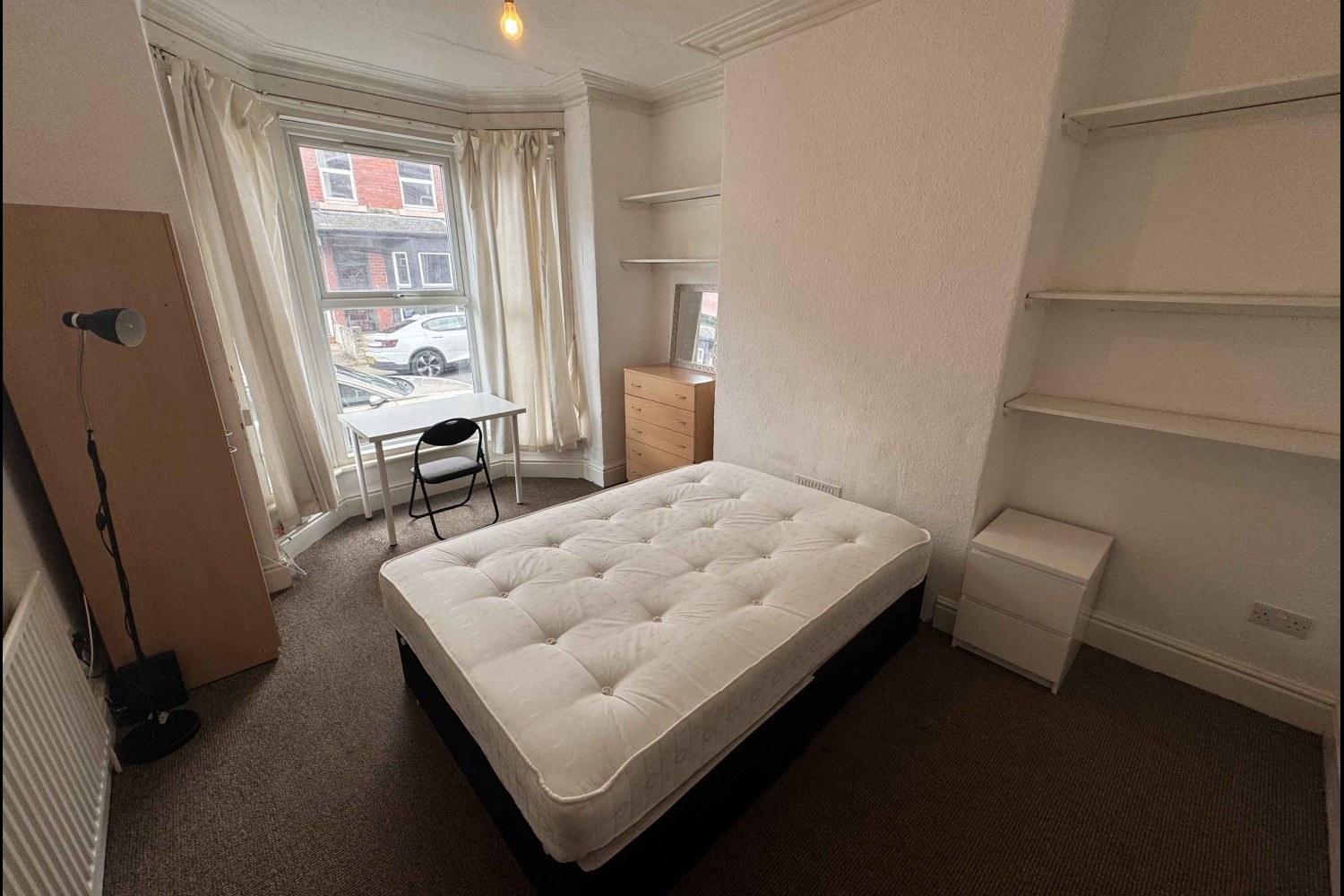 Hessle+View%2C+Hyde+Park%2C+LS6