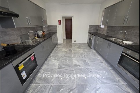 Cardigan+Road%2C+Headingley%2C+LS6