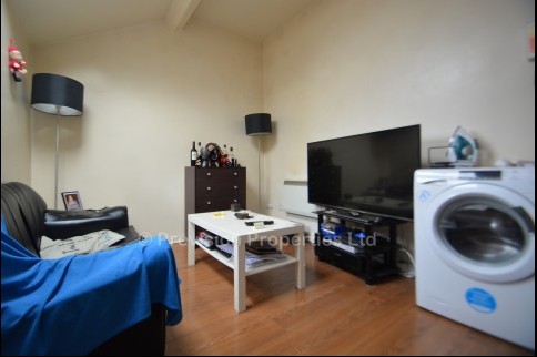 1 Bedroom Duplex Flat Hyde Park Leeds