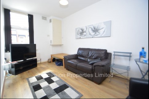 1 Bedroom Flats in Hyde Park, Leeds