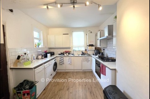 Ebberston+Terrace%2C+Hyde+Park%2C+LS6