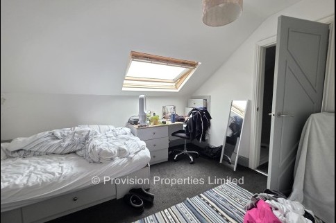 Ebberston+Terrace%2C+Hyde+Park%2C+LS6