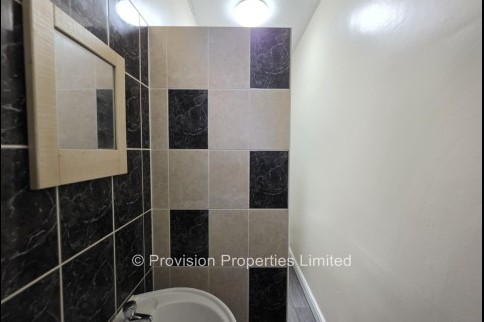 Thornville+Road%2C+Hyde+Park%2C+LS6