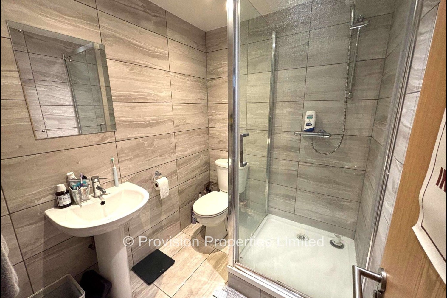 Cardigan+Road%2C+Hyde+Park%2C+LS6