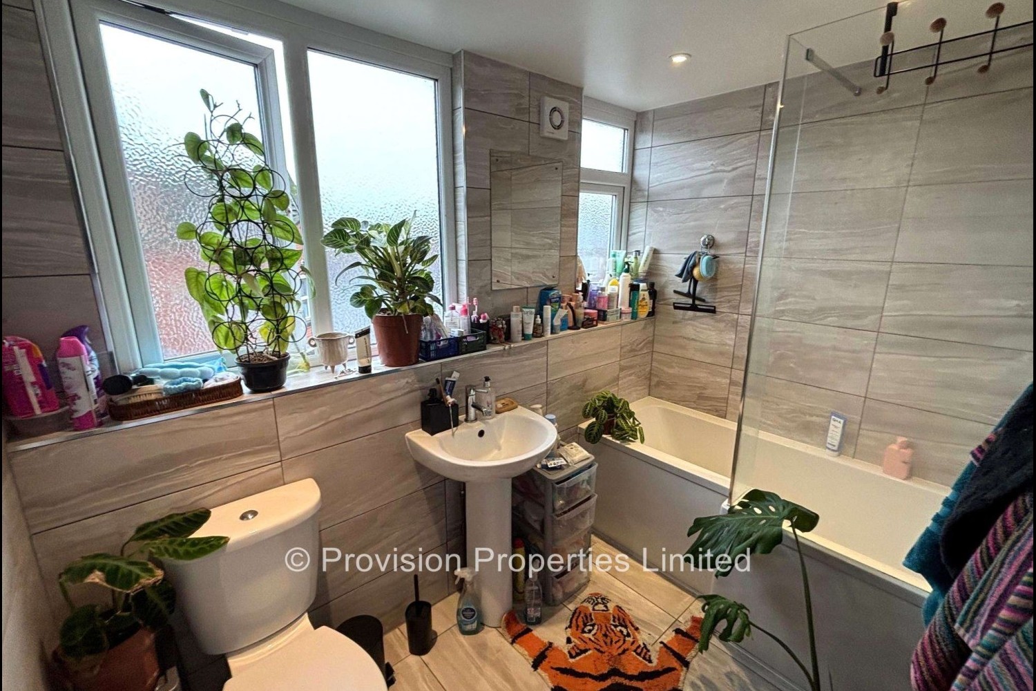 Cardigan+Road%2C+Hyde+Park%2C+LS6