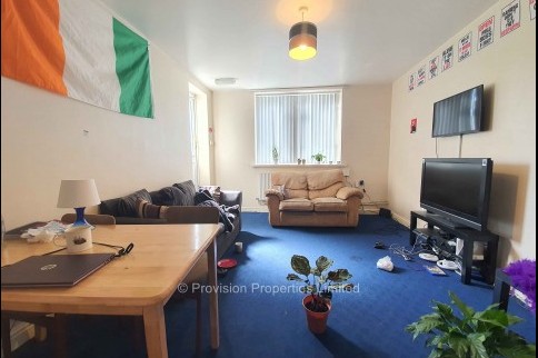 2 Bedroom Flats in Leeds