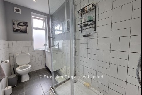 Norville+Terrace%2C+Headingley%2C+LS6