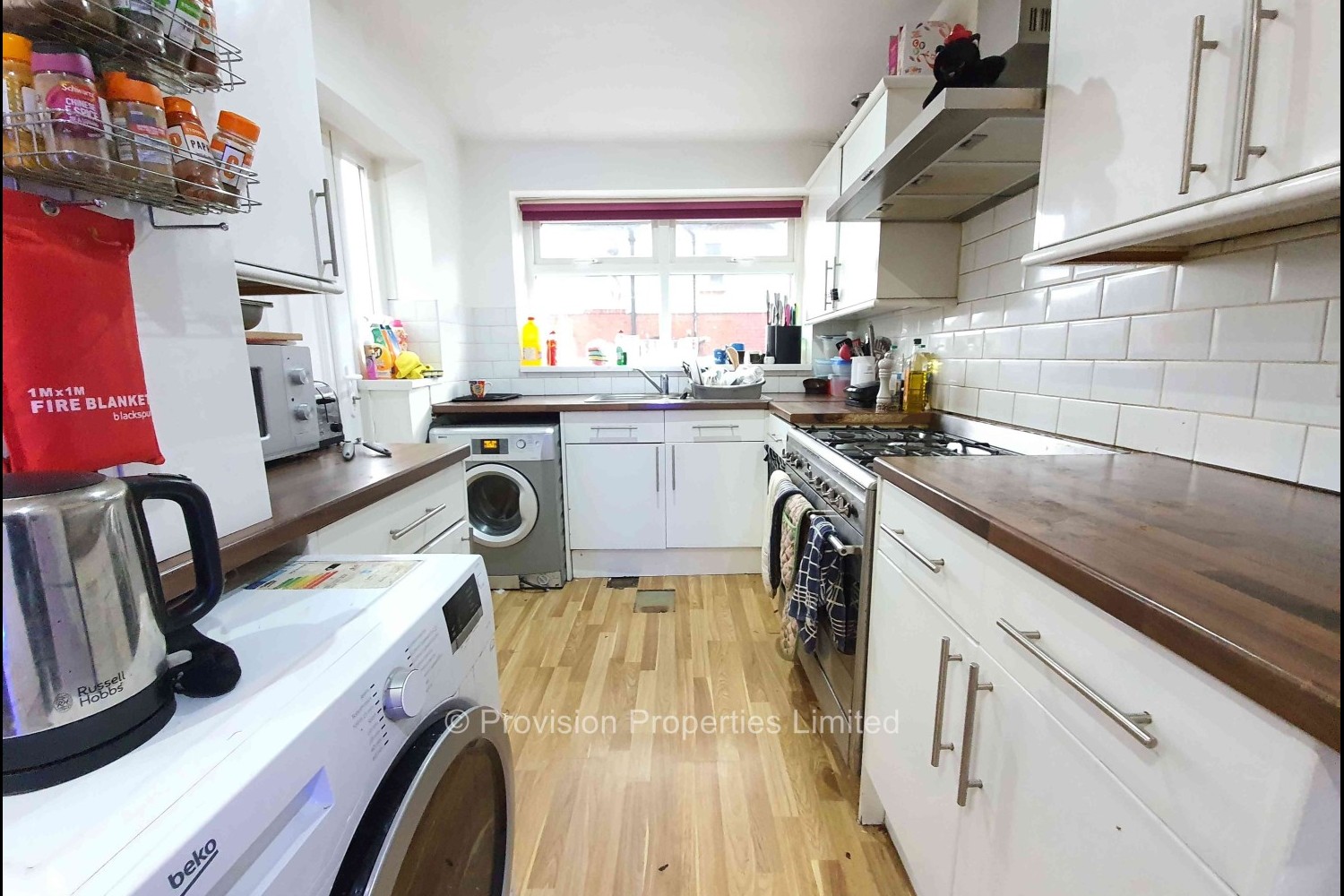 Walmsley+Road%2C+Hyde+Park%2C+LS6