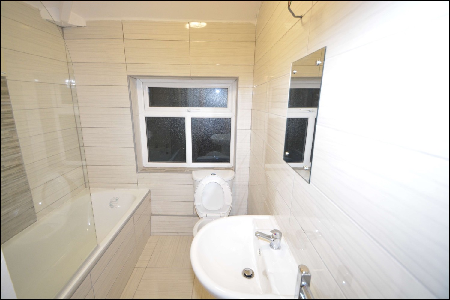 Brudenell+Road%2C+Hyde+Park%2C+LS6