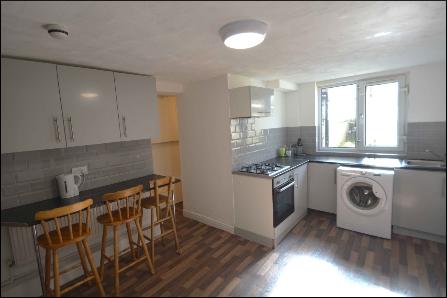 Richmond+Avenue%2C+Hyde+Park%2C+LS6